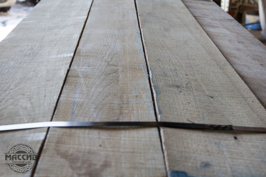 Доска столярная. Ясень. Длина 0,4-0,9 м, толщина 30 мм.