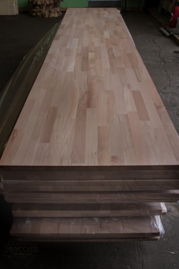 Ступени для лестницы. Дерево: Бук сращ. Размер: 40*600*1000