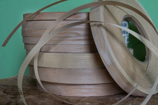 Кромка 44 мм из шпона ясеня (с клеем)